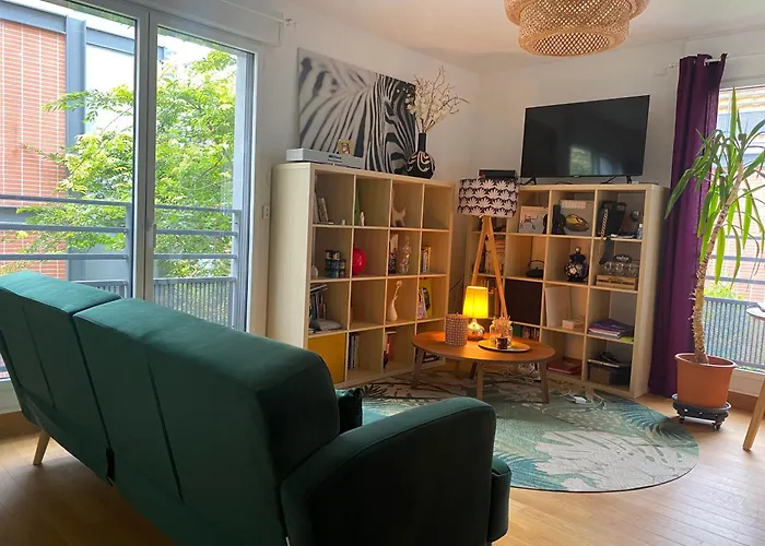 Apartment Paris-versailles-cosy-calme-wifi